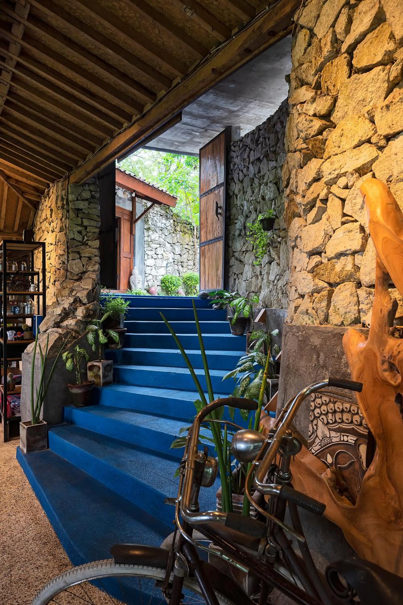 Villa Blue Steps 요그야카르타 외부 사진